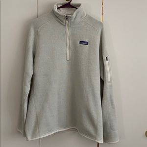 White Patagonia Pullover